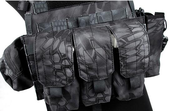 TMC 6094 style Plate Carrier w 3 pouches ( TYP )