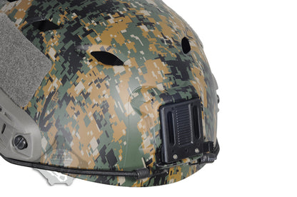 FMA Base Jump Helmet SetDigital Woodland tb474