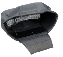 Load image into Gallery viewer, The Black Ships 19 Foldable Drop Pouch
