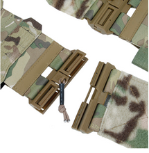 Load image into Gallery viewer, The Black Ships Magnetic Lock Elastic Pouch CUMMERBUND ( Multicam )
