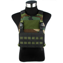 Load image into Gallery viewer, TMC FCSK Plate Carrier ( Woodland )
