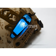 Cargar imagen en el visor de la galería, FMA Tactical Safty Light In Blue ( Body in BK / DE)
